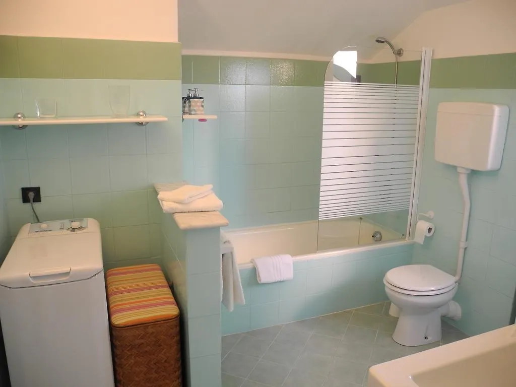 Interno31 Villa Brescia